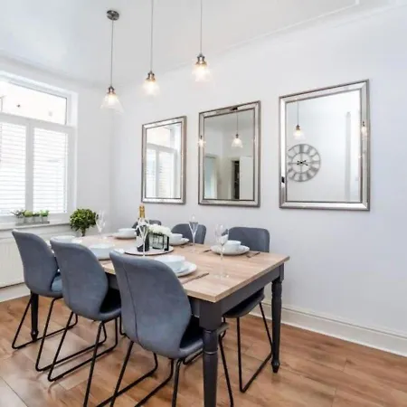 Amberley House - With Hot Tub + Free Parking Vila York Exterior foto